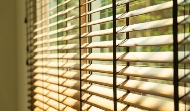 venetian blinds